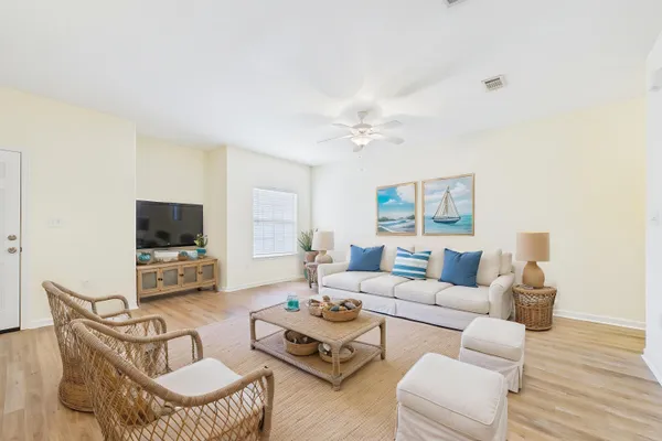 108 FARRAH AVE