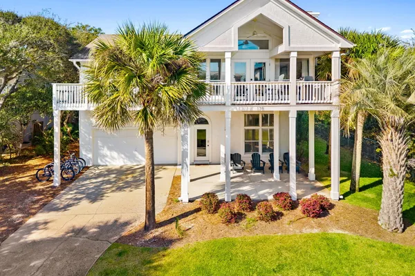 178 PELICAN CIR