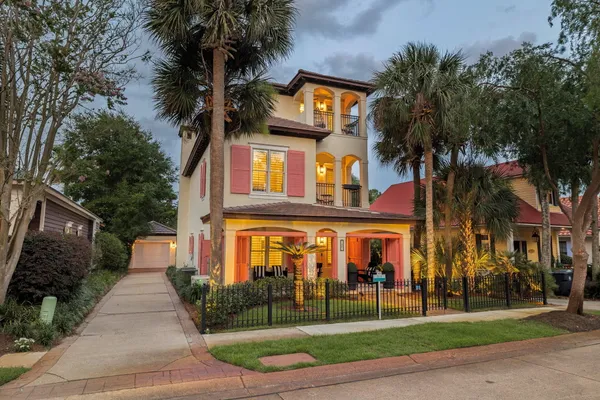 61 RUE CARIBE
