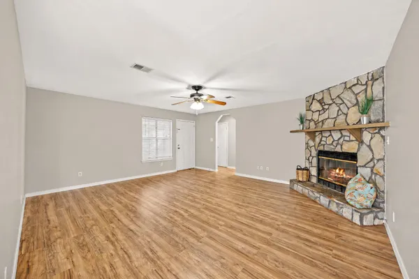 479 CASCABELLAS ST