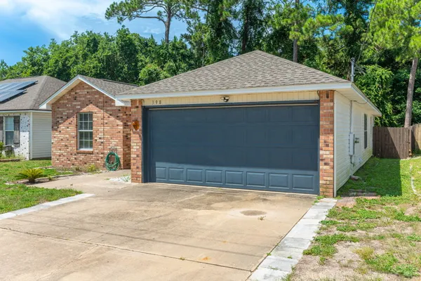 398 PRISTINE WATER LN