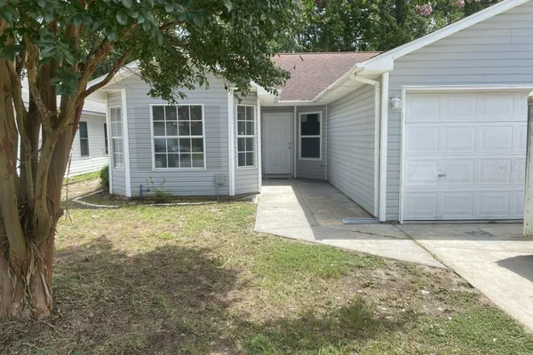 41 RUBY CIR
