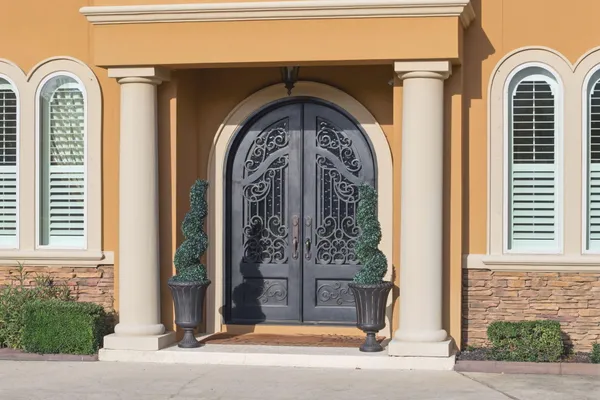 2008 FONTAINEBLEAU CT