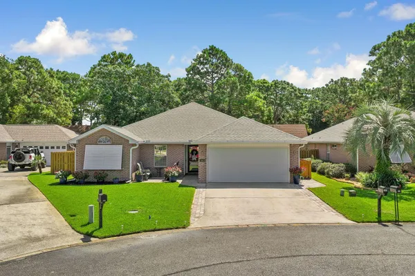 362 BAY TREE DR