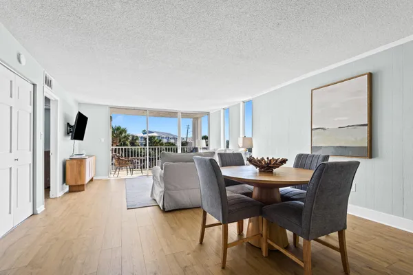 30 MORENO POINT RD 206B
