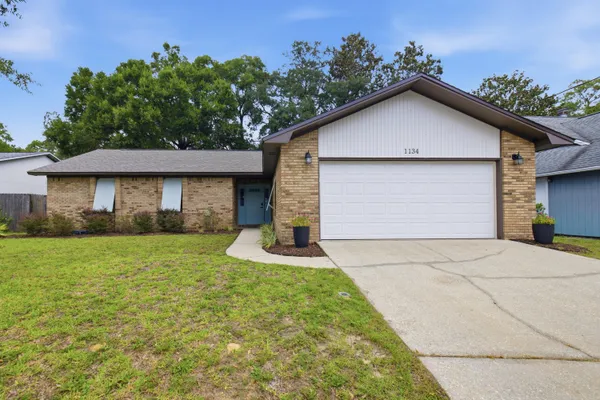 1134 RHONDA DR