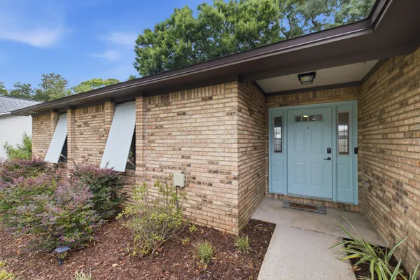 1134 RHONDA DR