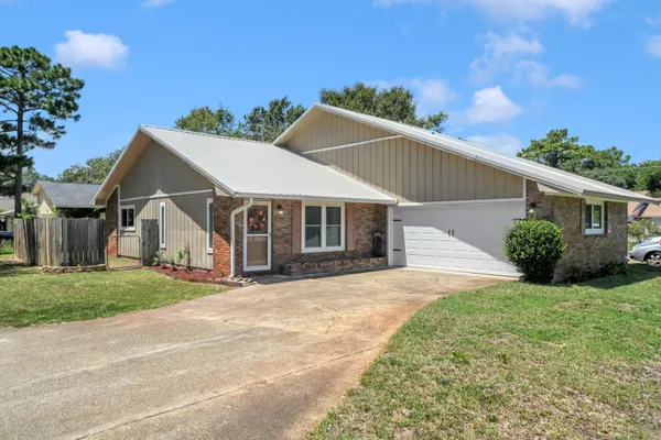 103 POST OAK PL