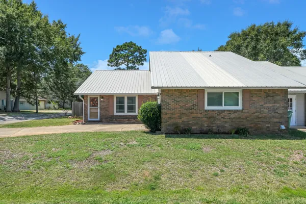 103 POST OAK PL
