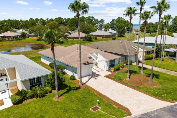 70 HIBISCUS LN