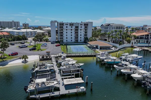 30 MORENO POINT RD 504A