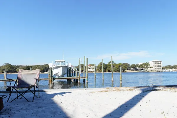 333 BLUEFISH DR 108