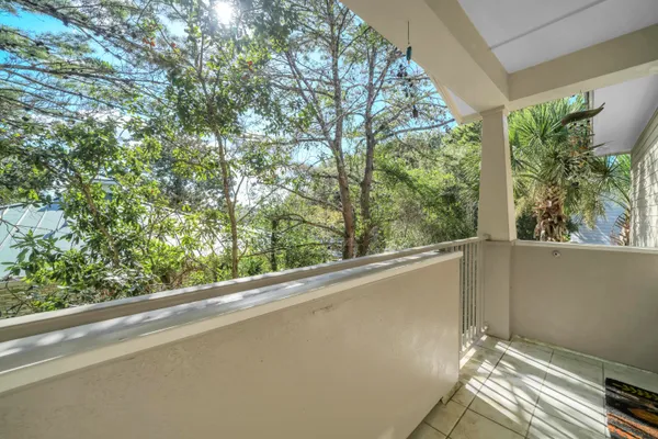 10 SILK BAY DR 122