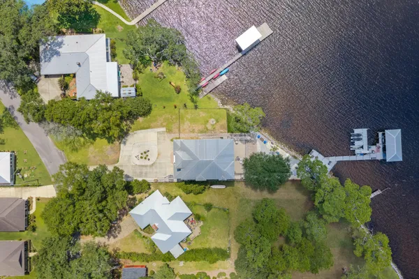 1027 CHRISTY DR