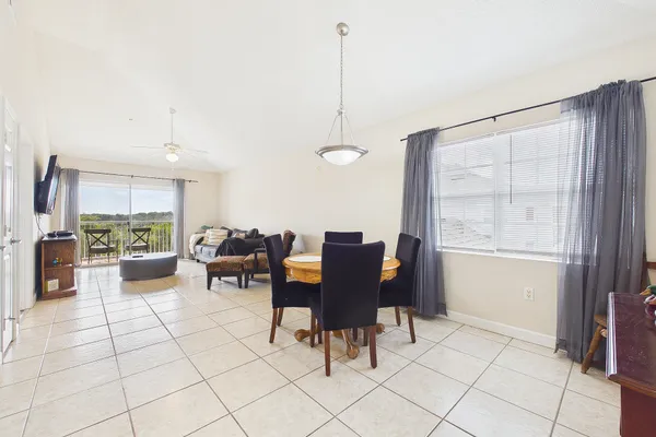 4276 CALINDA LN 158