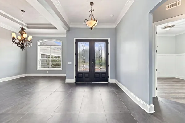 109 DRAGON CIR