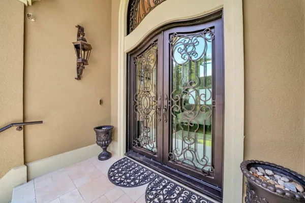 14 ISLANDVIEW DR