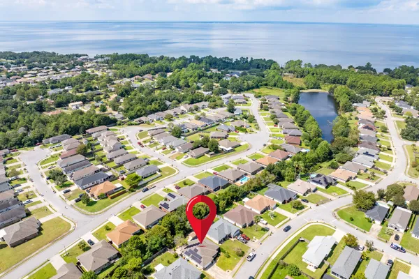 1957 SHADOW LAKE DR