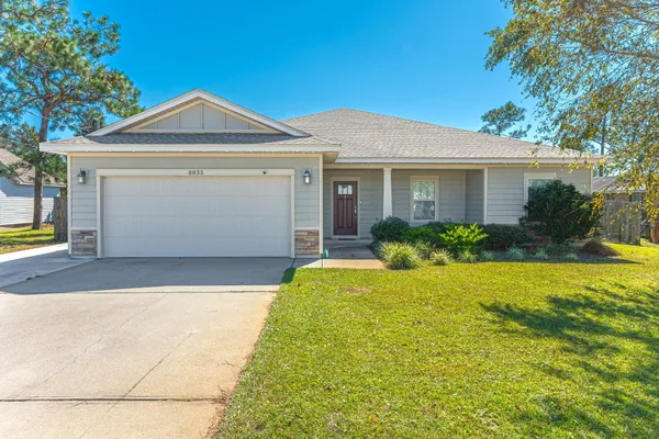 8833 CAGLE DR