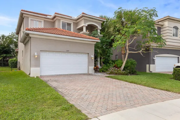 1017 GROVE PARK CIR