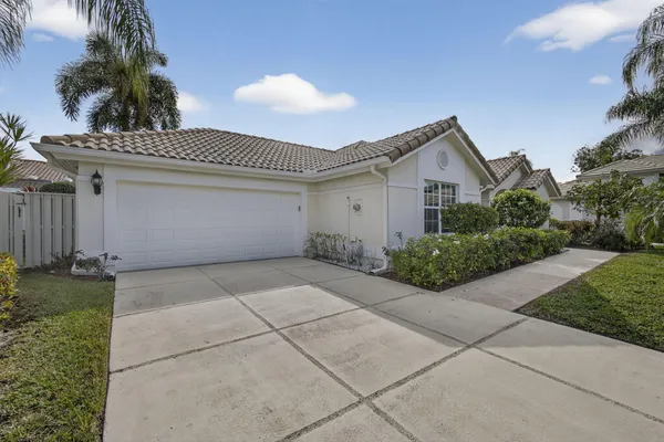 152 EAGLETON CT