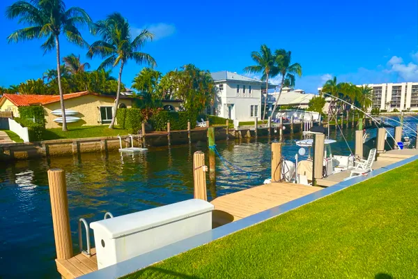 701 NE HARBOUR TER 2140
