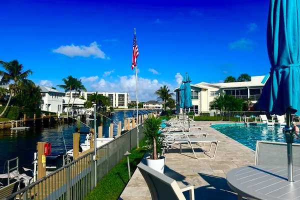 701 NE HARBOUR TER 2140