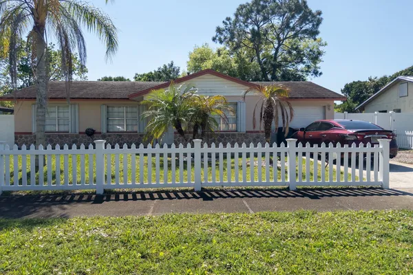 3205 HIBISCUS AVE