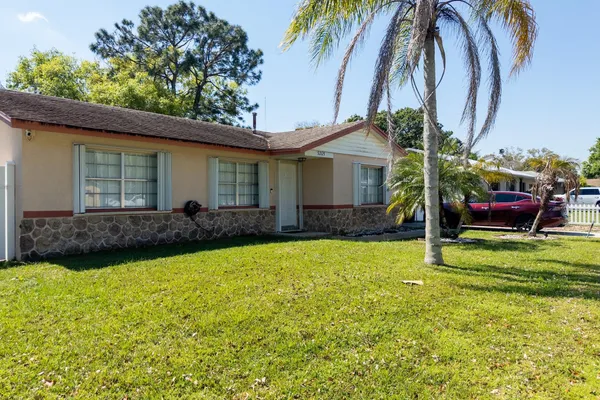 3205 HIBISCUS AVE