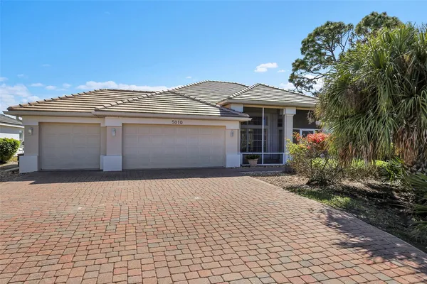 5010 KEY LARGO LN