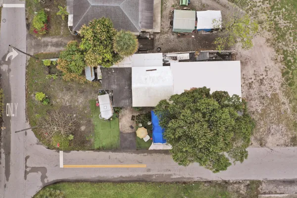 630 NW 15TH AVE
