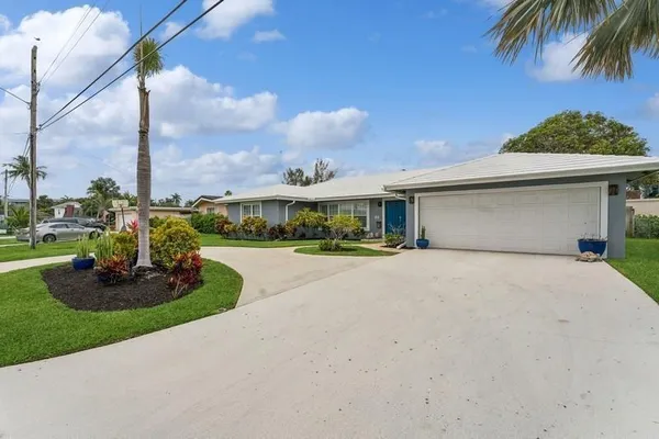 13 LITTLE HARBOR WAY