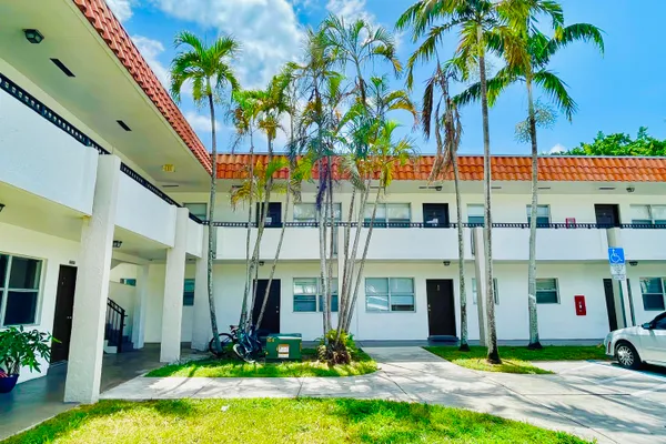 400 NW 65TH AVE 114