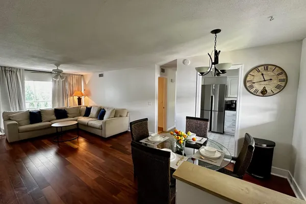 148 YACHT CLUB DR 13