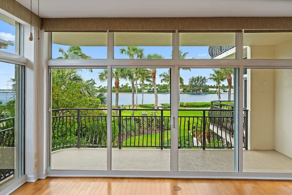 314 INLET WAY 101
