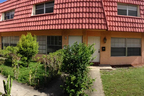 2580 NW 52ND AVE C16