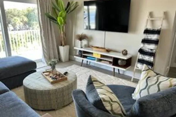 311 E OCEAN AVE 309