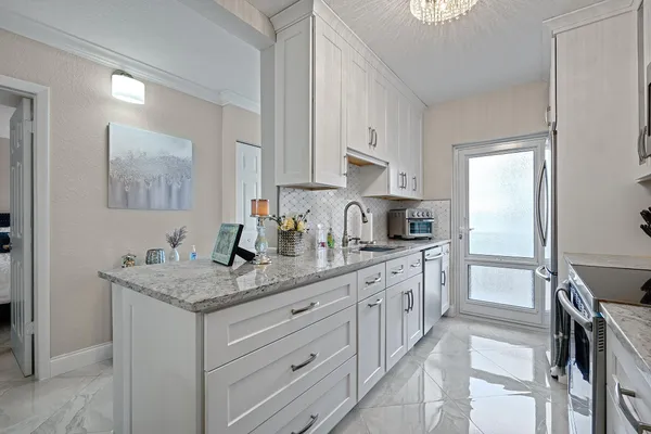 1910 S OCEAN BLVD 204