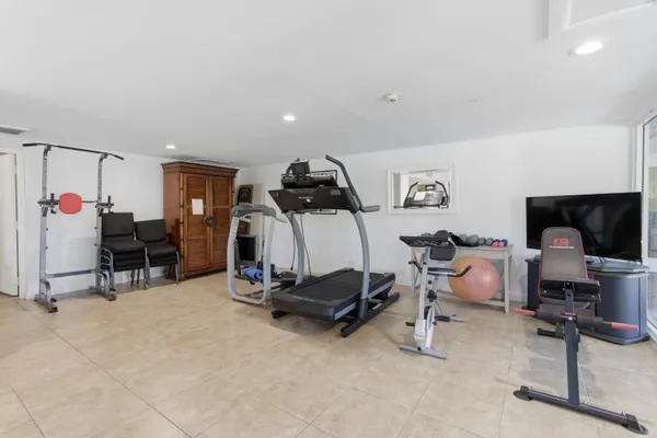 3581 S OCEAN BLVD 4E