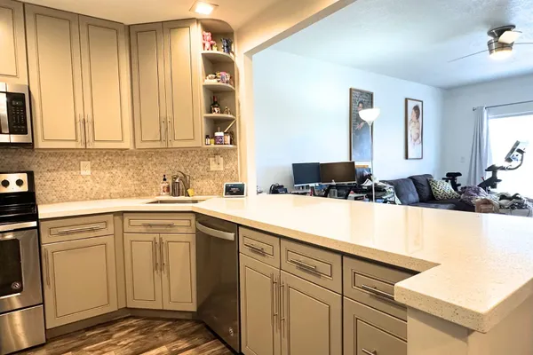 50 SW 3RD AVE 3020