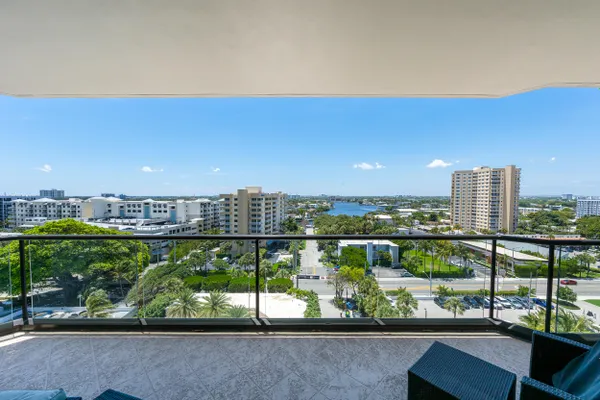 1300 S OCEAN BLVD 906