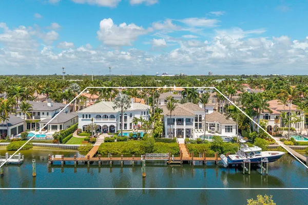 792 HARBOUR ISLES CT