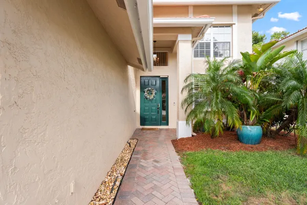 126 HIDDEN HOLLOW DR