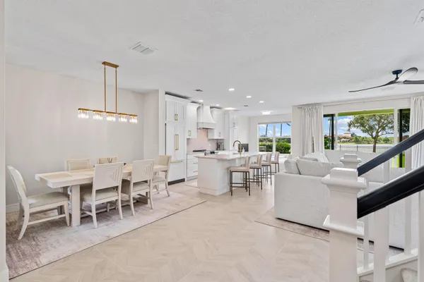 1570 NW 48TH PL
