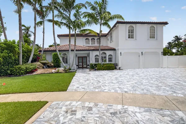 1502 SW 5TH AVE