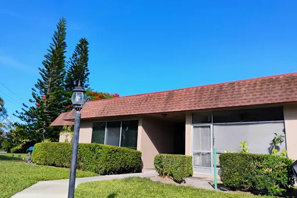 1894 PALMLAND DR 3