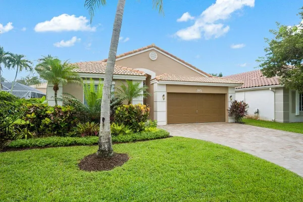 660 NW 45TH AVE