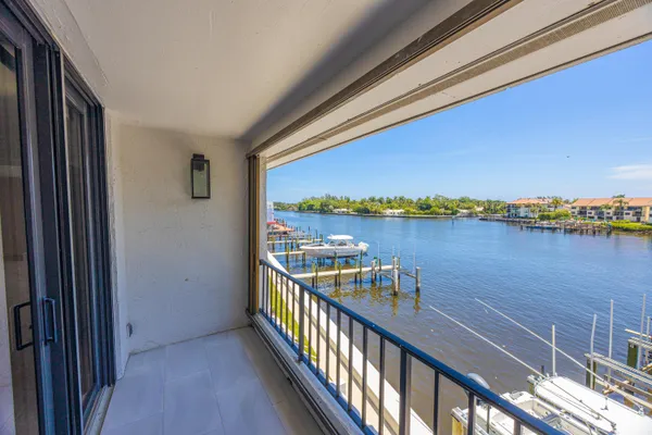 801 PALM TRL 9