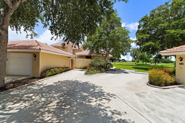 261 OLD MEADOW WAY WAY