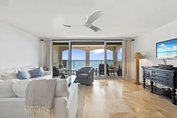 4651 NE OCEAN BLVD B-29